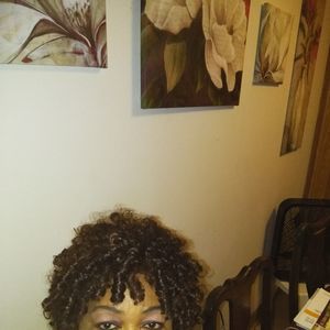 Meet your Posher, Joyce